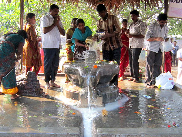 ઘરમાં કરવામાં આવતી પૂજા