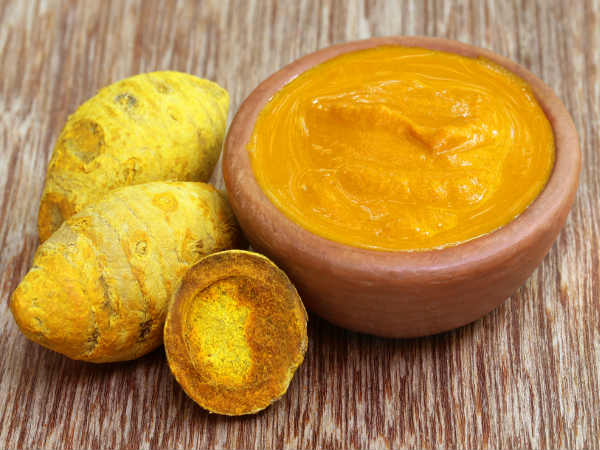 કાચી હળદર અને મધ