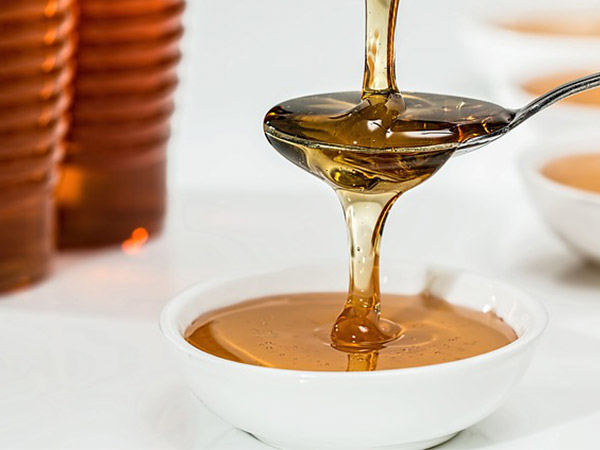 3. મધ અને તેલ માસ્ક